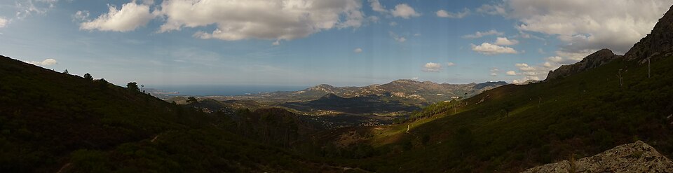 Panorama photographié sur l'étape Calenzana vers Ortu di u Piobbu