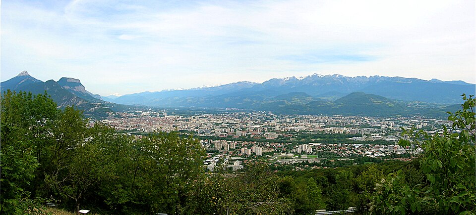 Vue de Grenoble, de la Chartreuse et de Belledonne